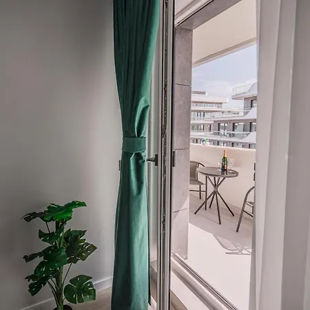 Apartment Selly Free Parking Pool Playground