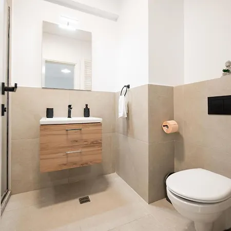 Apartment Selly Free Parking Pool Playground *