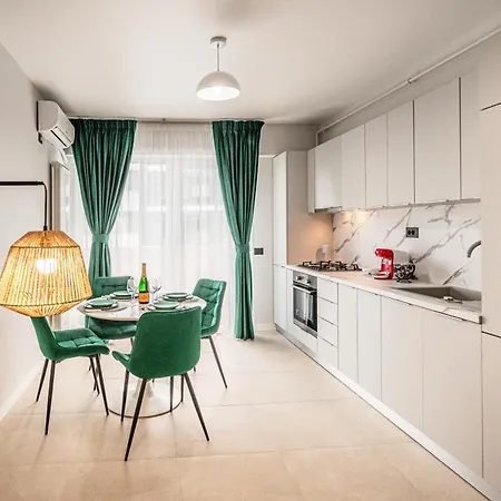 Selly Free Parking Pool Playground Apartment Navodari